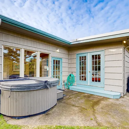 Jumping Scallops Newport Exterior photo
